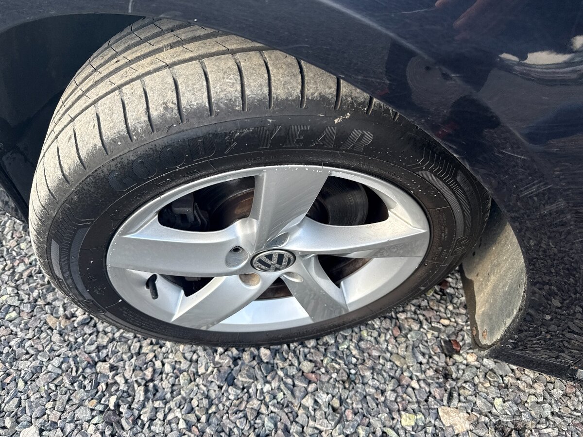 Volkswagen Passat Variant 2.0 TDI BMT Comfortline - 14