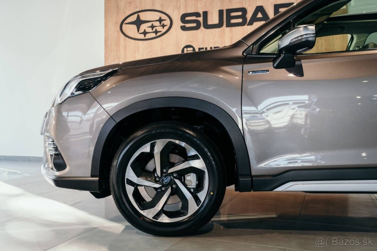 Subaru Forester 2.0i mHEV Premium Lineartronic - 14