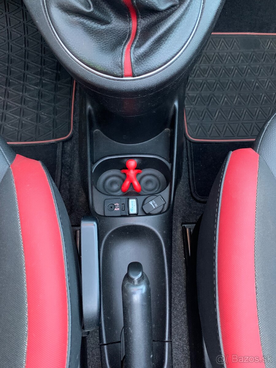 Fiat 500C 1,2 benzín,35800km - 14