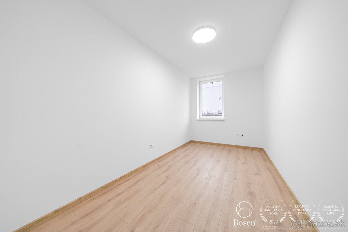 BOSEN | Moderný rodinný dom 147 m2 s veľkou záhradou, garáž, - 14