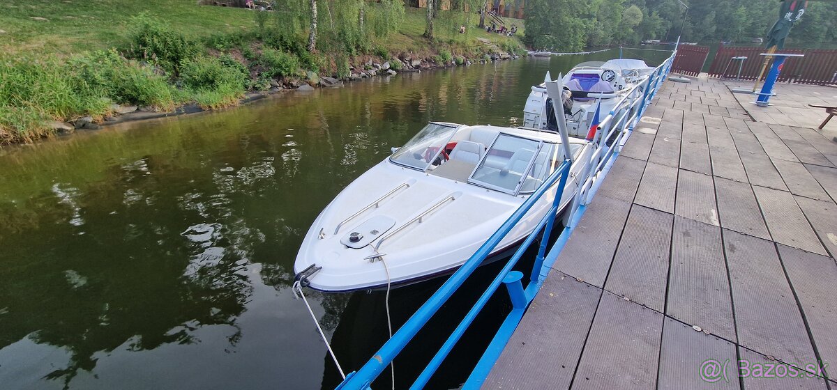 Bayliner 1851SS Capri motorový člun - 14