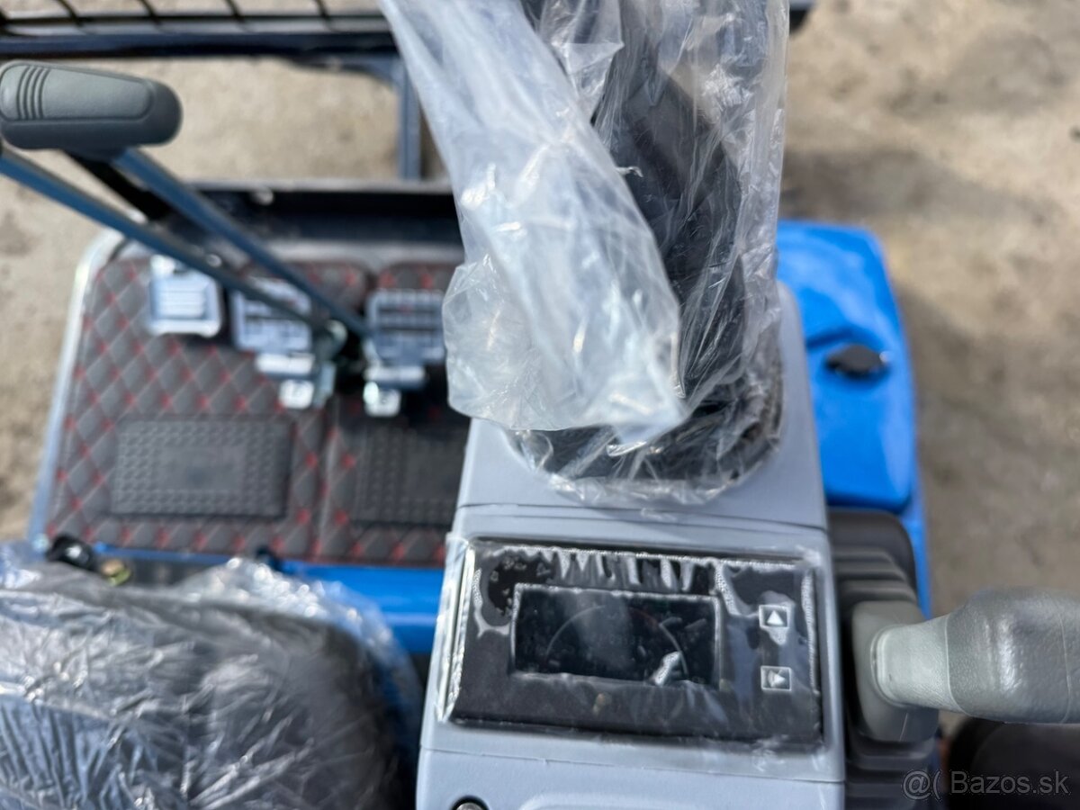 Minirypadlo RIPPA R15 ECO, motor kubota, nový stroj v záruce - 14