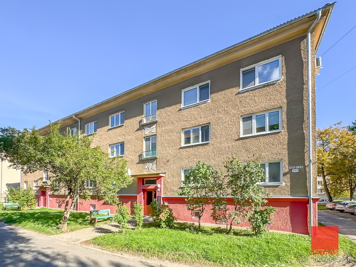 MODERNÝ 2 IZBOVÝ BYT STARÉ SÍDLISKO - 14