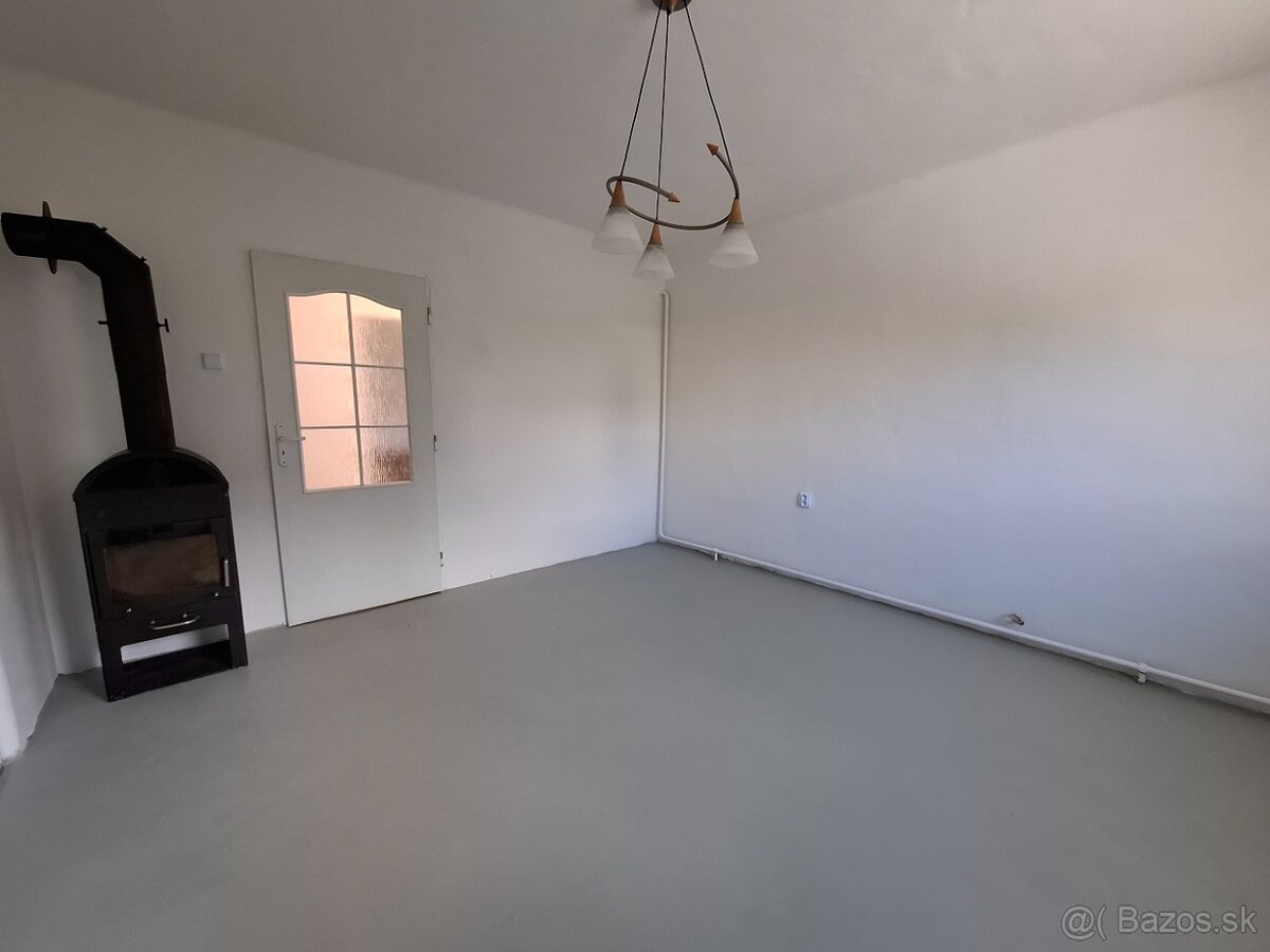 Vidiecky domček, chalupa, Seč, okres Prievidza - 14