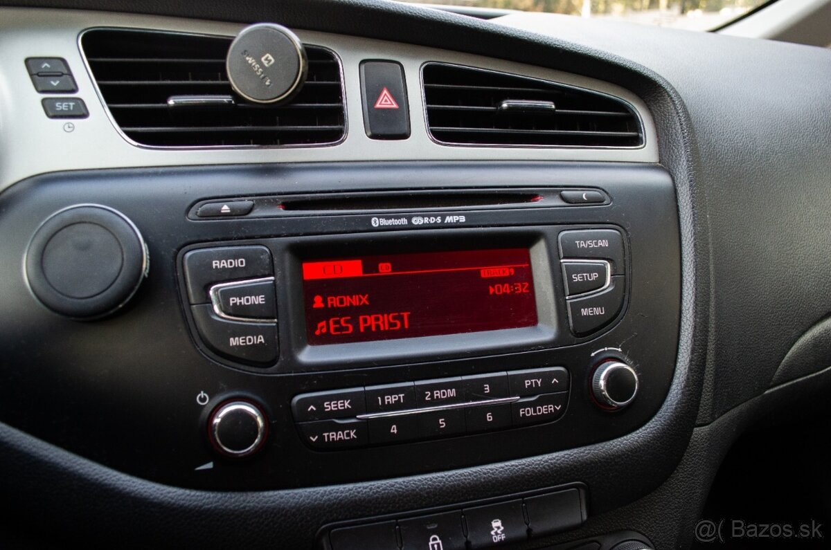 Kia Ceed SW 1.6 GDI - 14