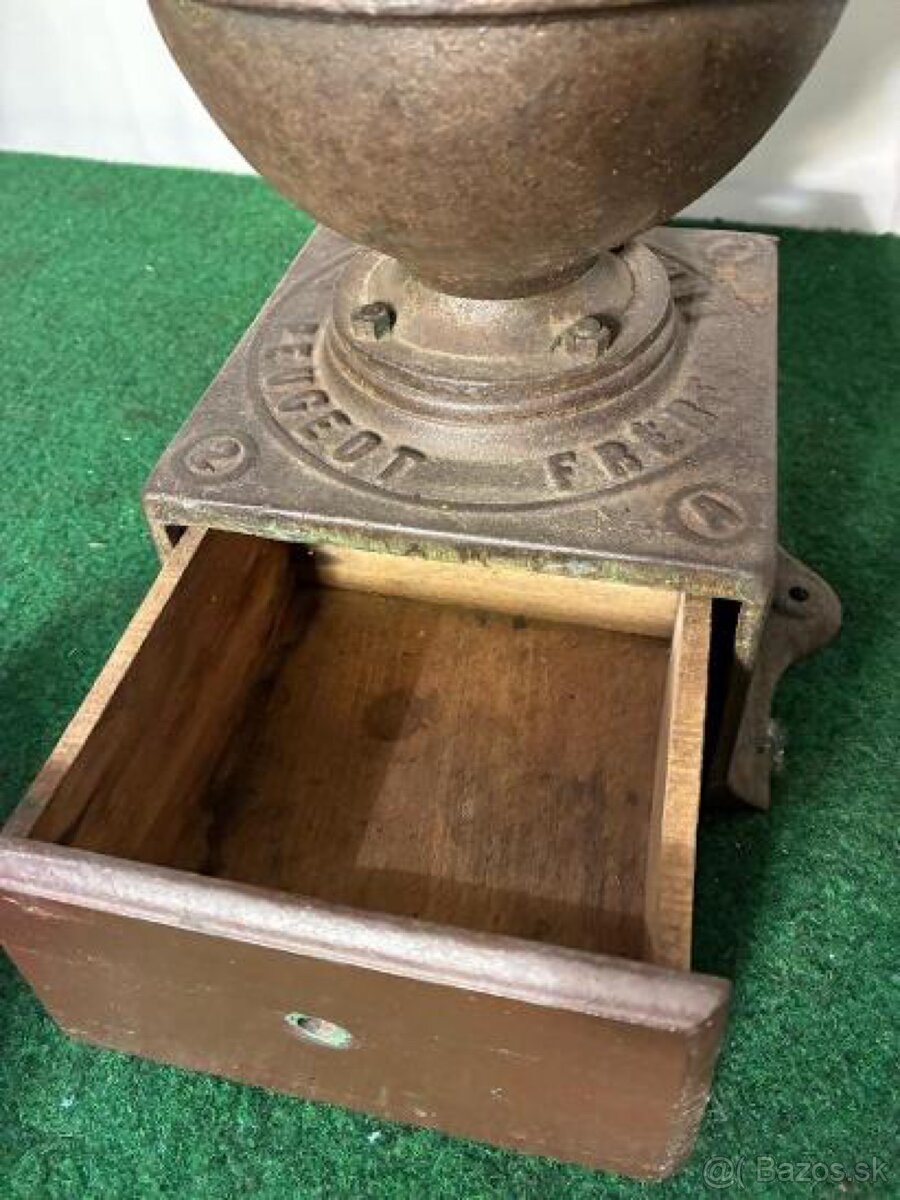 Starožitný mlynček peugeot - 14