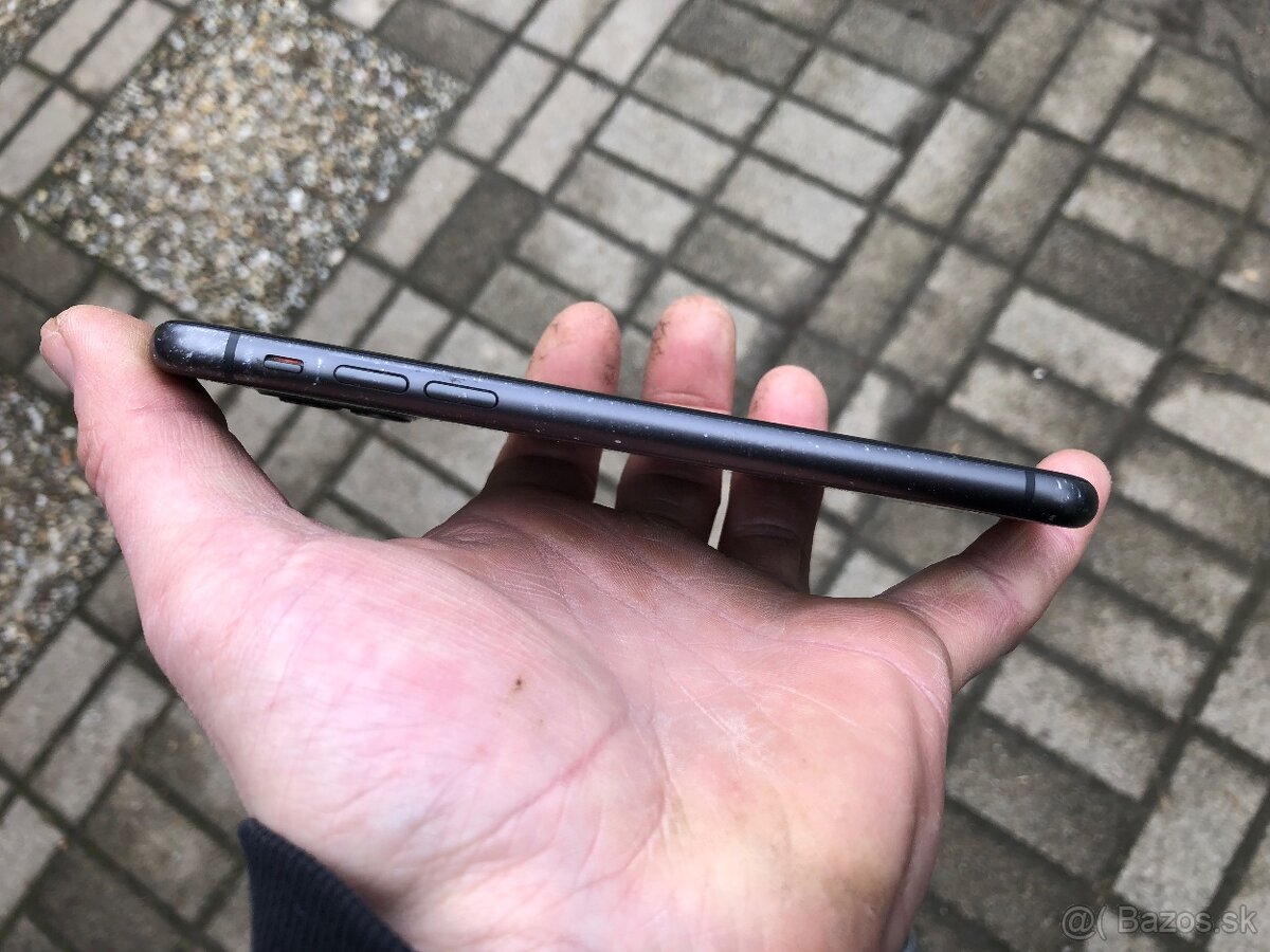 Predam iphone11 128gb 97% zdravie baterie - 14
