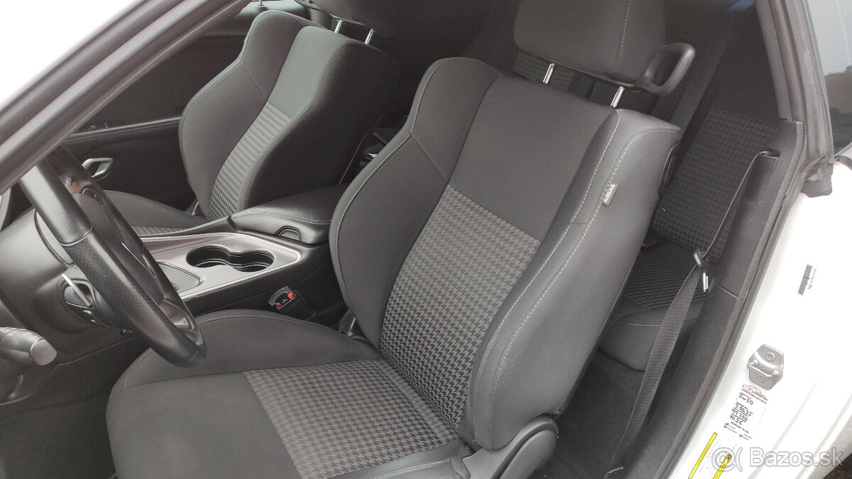 Dodge Challenger R/T 5.7 HEMI - 14