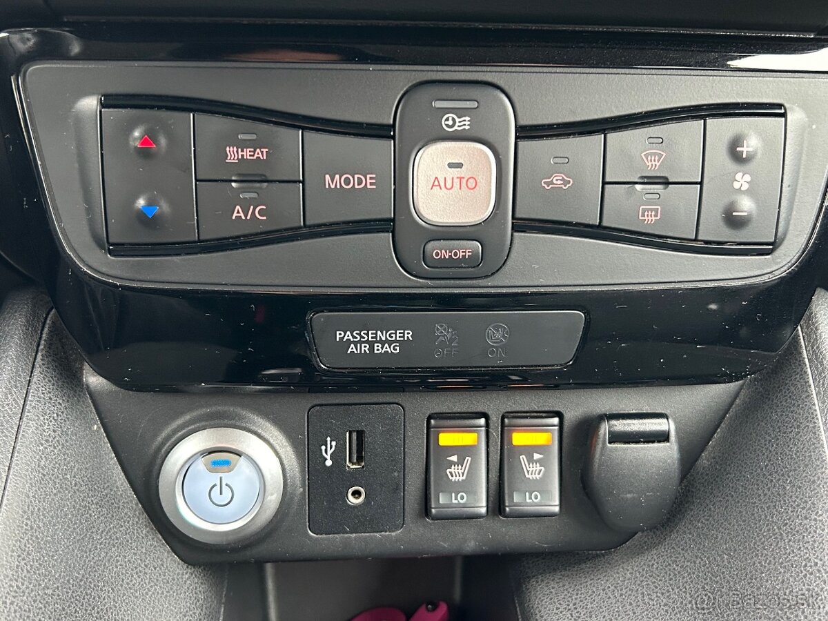 Nissan Leaf 40 kWh, Automat, Serv.kniha, Navi - 14
