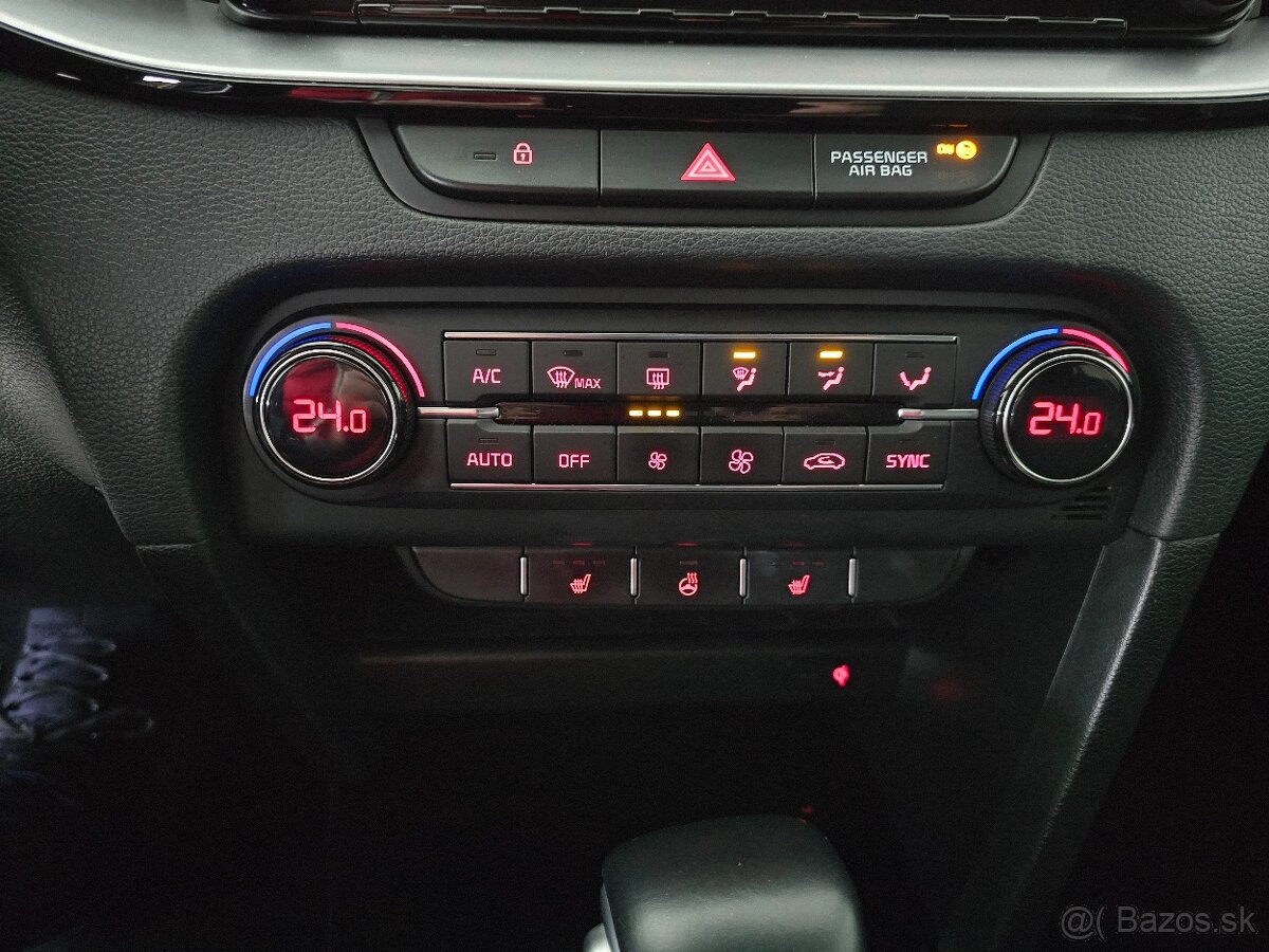 Kia XCeed 1.4 T-GDi Platinum A/T - 14