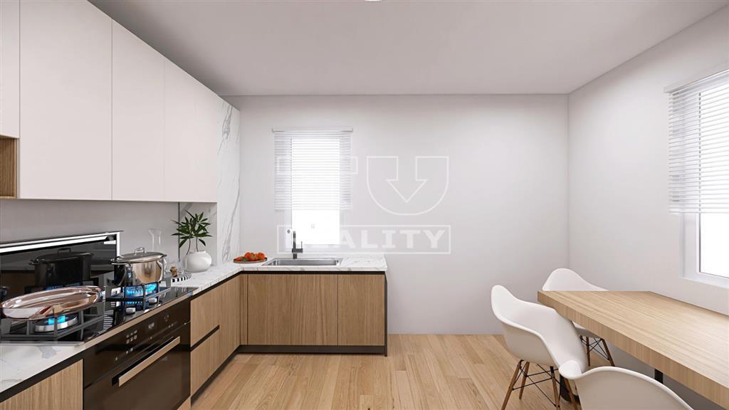 Znížená cena. Na predaj rodinný dom s veľkým pozemkom v... - 14