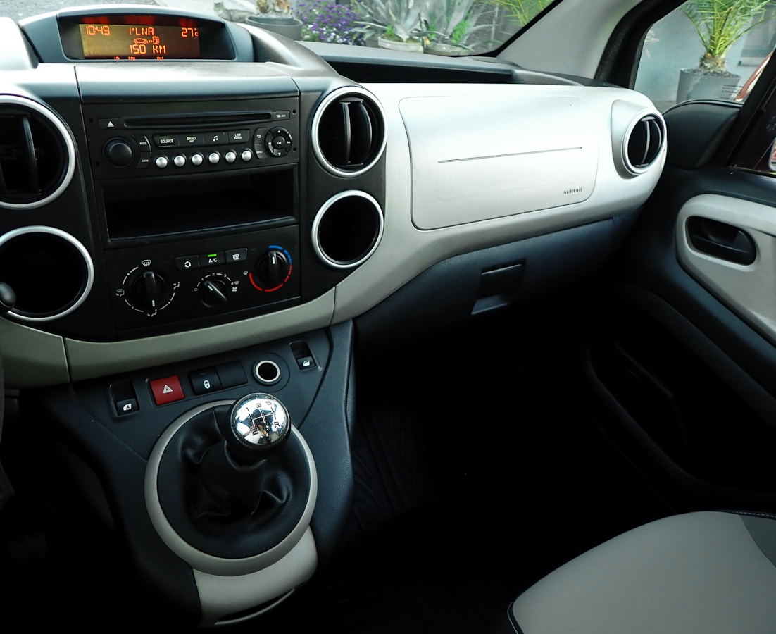 PEUGEOT PARTNER TEPEE 1.6 BENZIN 2013 - 147tis KM - 14