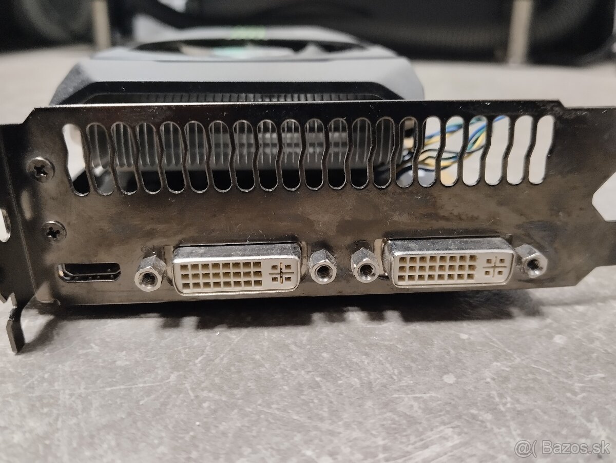 ASUS ENGTX460 DC 1G - 14