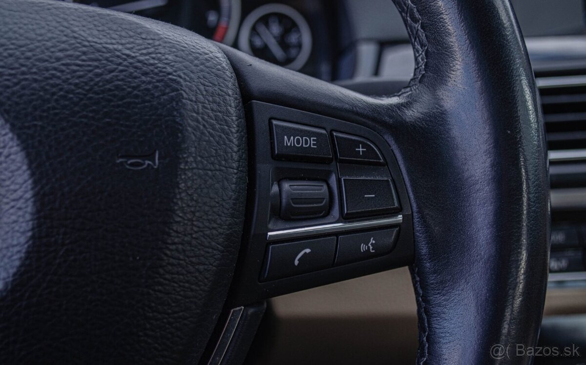 BMW F10 528i xDrive - 14