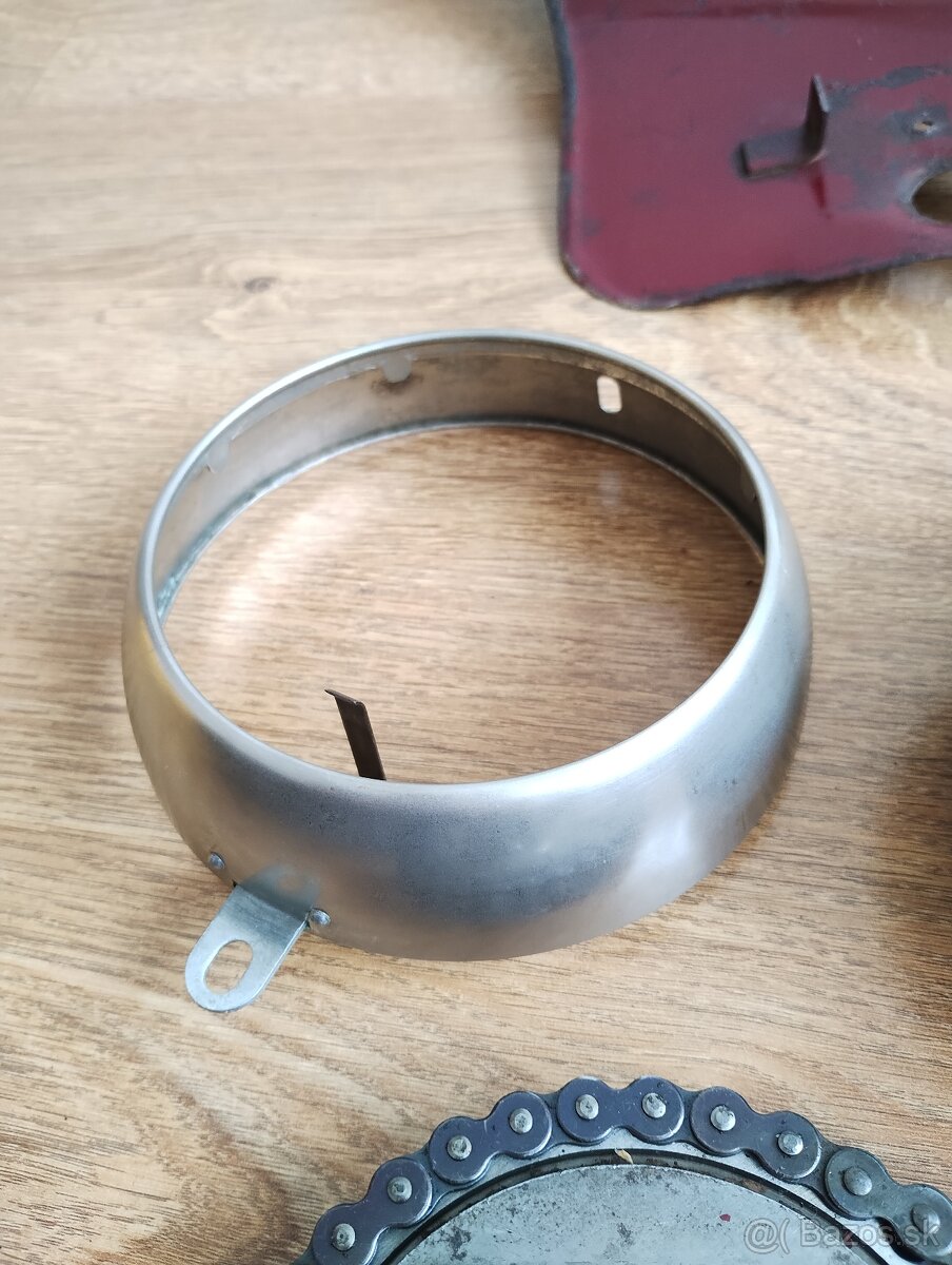 Prodám náhradní diely pro JAWA 550 pařez a jawa 555 - 14