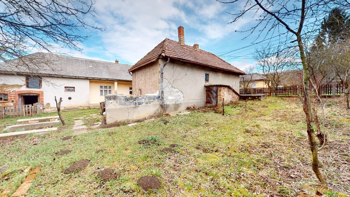 Ponúkame Vám na predaj vidiecky rodinný dom v obci Detek - 14