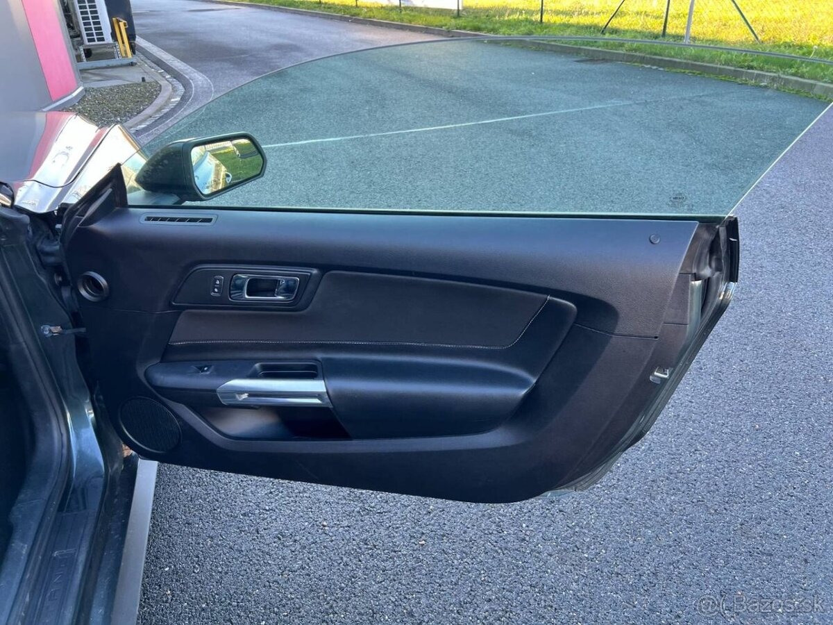 Ford Mustang 3.6 V6 224kw automat s pádly - 14