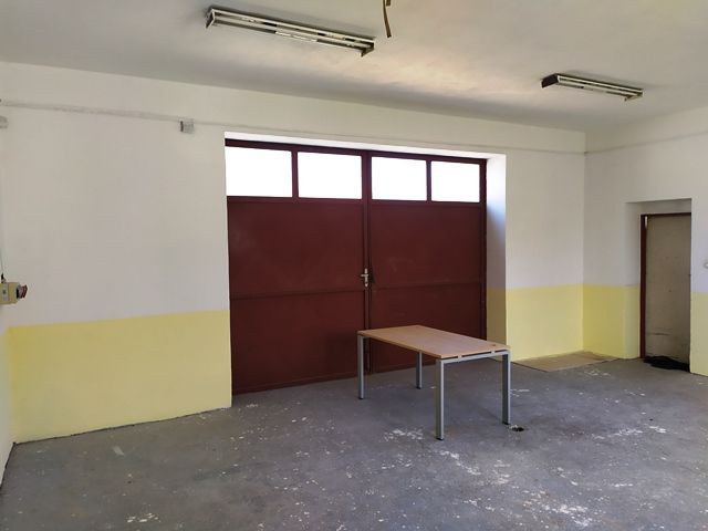 Výrobno-skladový objekt s administratívou na predaj - 14