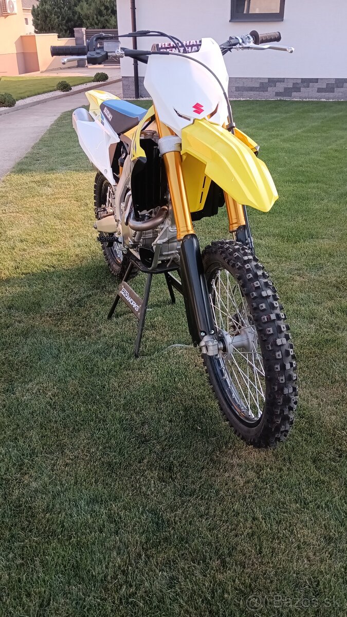 RMZ 450 - 14