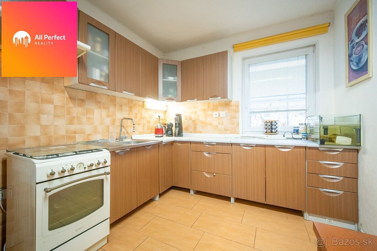 ALL PERFECT| Na predaj 3 izbový zrekonštruovaný dom Váhovce - 14