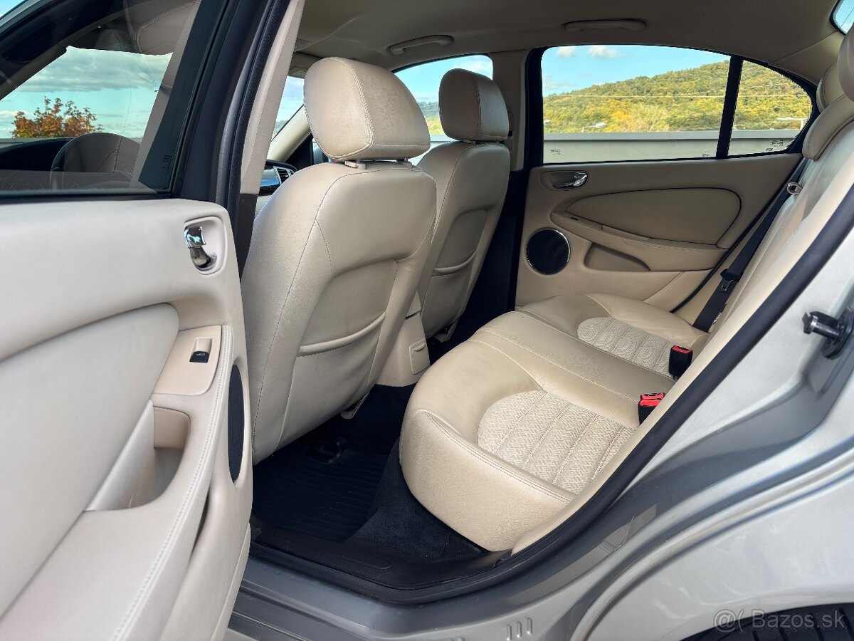 Jaguar X-TYPE 2.2d 114Kw; BA222XT; r.v. 11/2009; M6 - 14