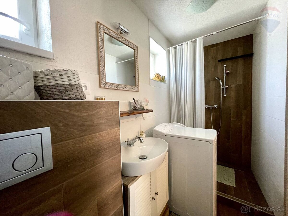 REZERVOVANÉ: Rodinný dom na rekreačné využitie v turisticky - 14