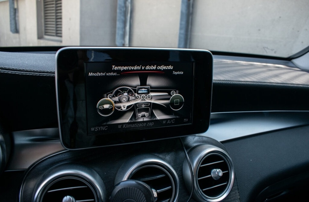 Mercedes-Benz GLC SUV 350 e 4MATIC A/T - 14