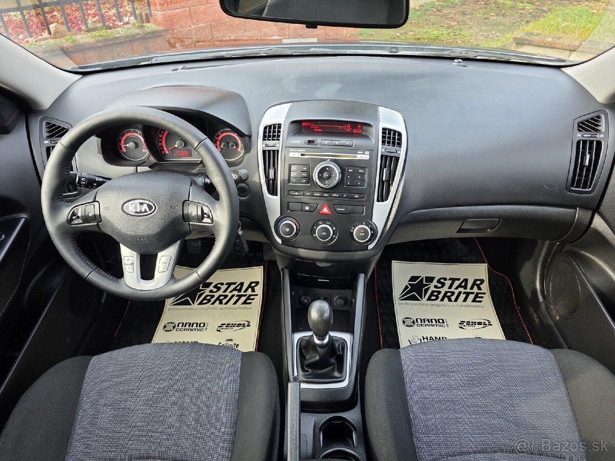 Kia Ceed 1.4 CVVT • Facelift 2011 • 172 tisíc KM • Nová STK - 14