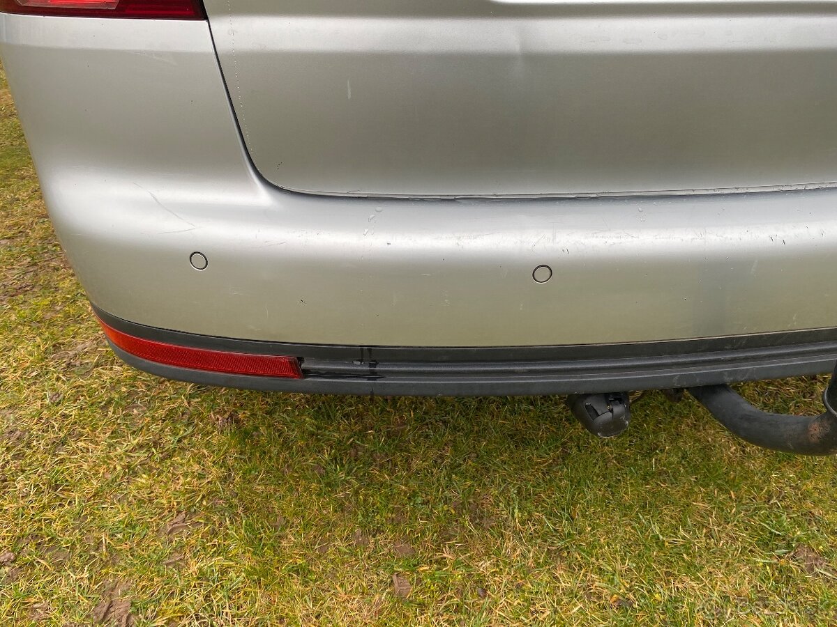 Predám vw Touran Facelift r 2007 1,9Tdi 77kw - 14