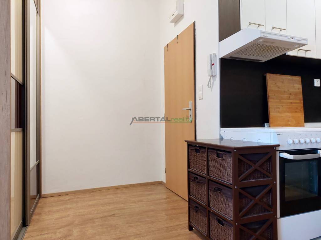 Nájom - 2izb.Račianska, 42 m2, komplet zariadený, balkón aj - 14