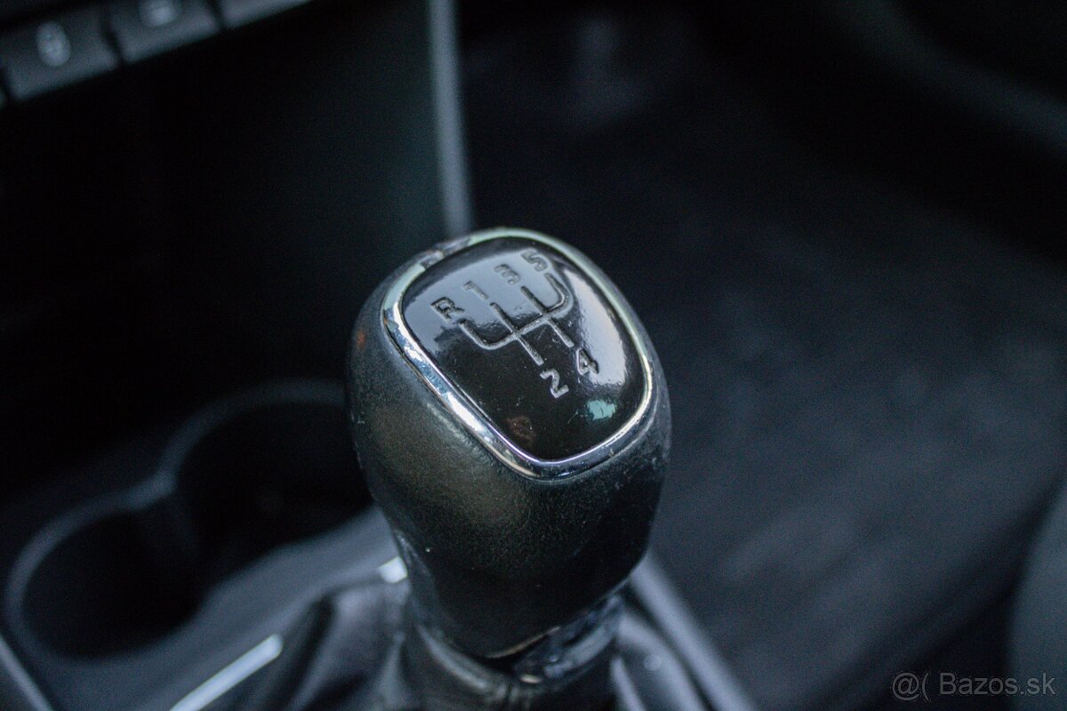 Škoda Rapid Spaceback SB 1.6 TDI 105k Elegance, 77kW, M5 - 14