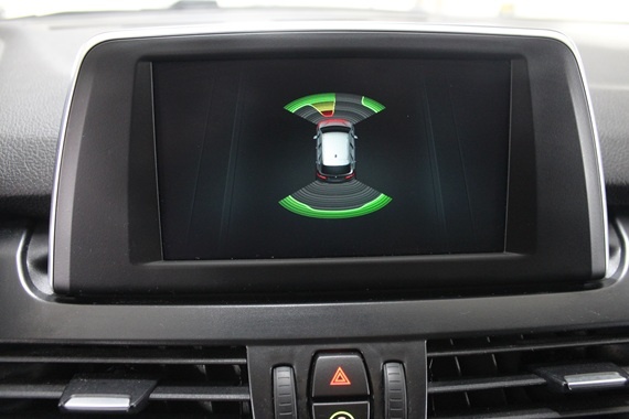 BMW Rad 2 Active Tourer 2 218d Sport Line A/T - 14