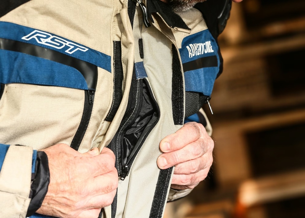 Predám moto bundu a nohavice RST Adventure - 14