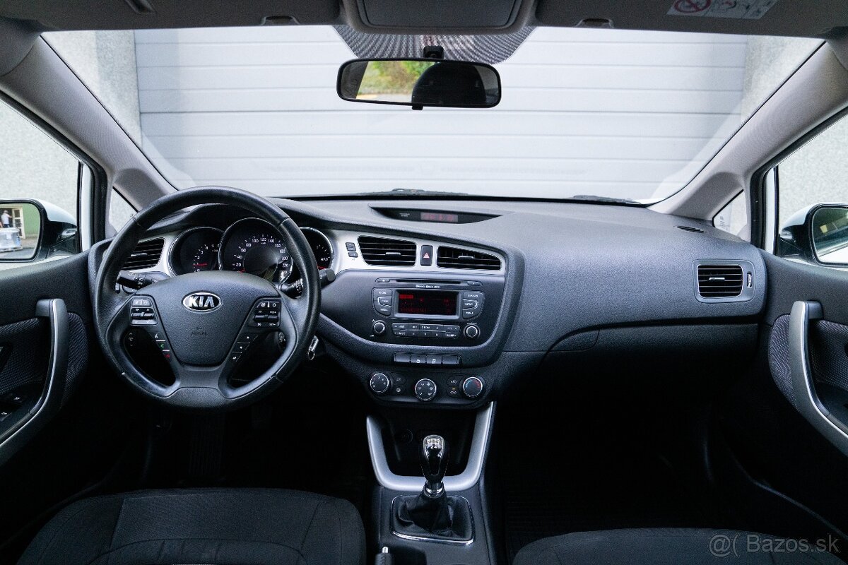 Kia Ceed 1.6 CRDi 94kw M6, SR vozidlo - 14