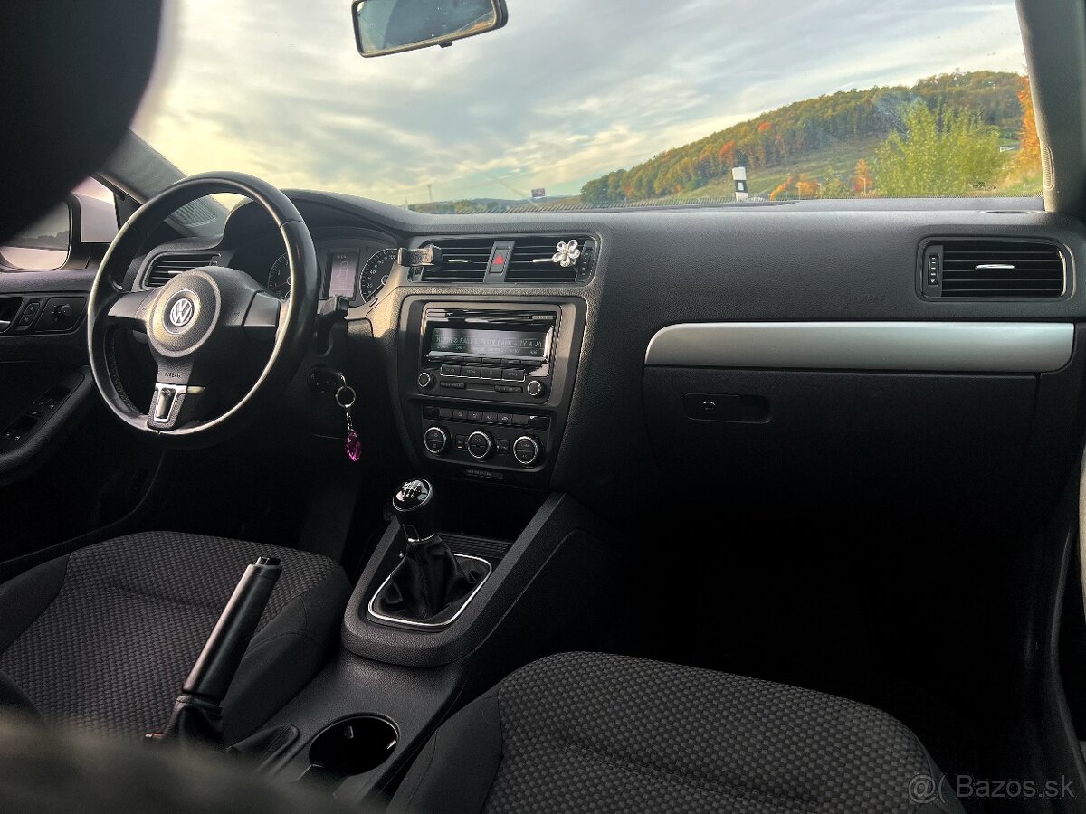 Volkswagen Jetta 1.2 TSI Trendline, Zdokladovateľný servis - 14