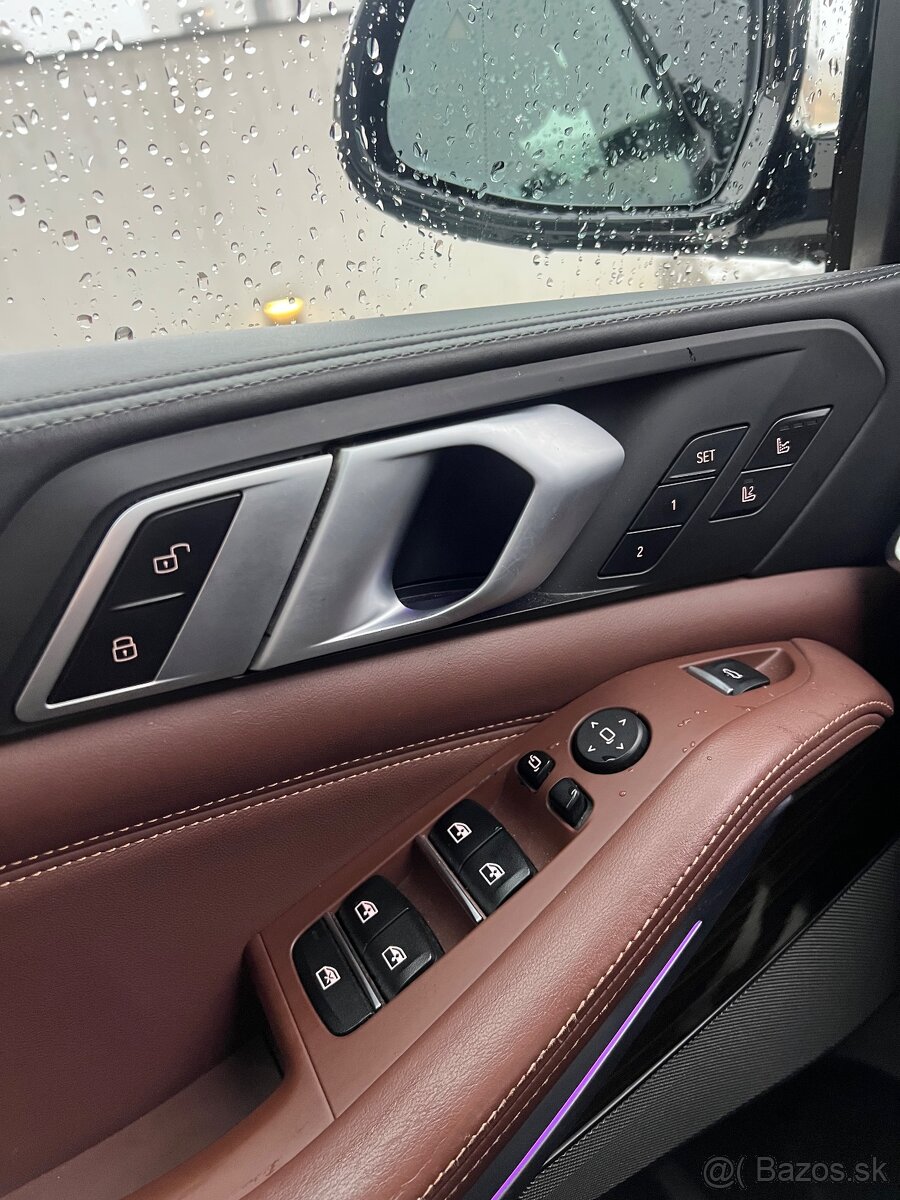 BMW X5 M50d TOP VÝBAVA LASER PANO DPH - 14