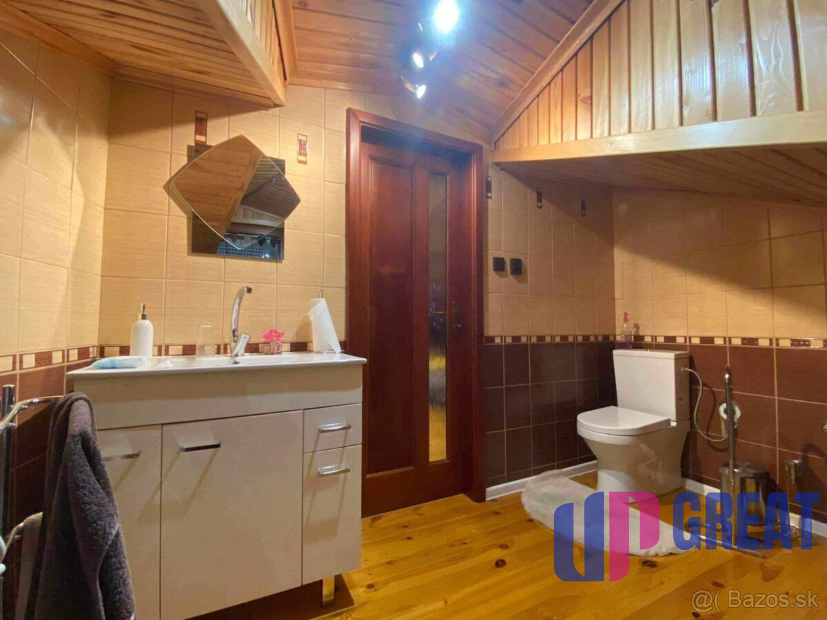 KROMPACHY- rodinný dom (10izieb)+ 3 garáže na PREDAJ - 14