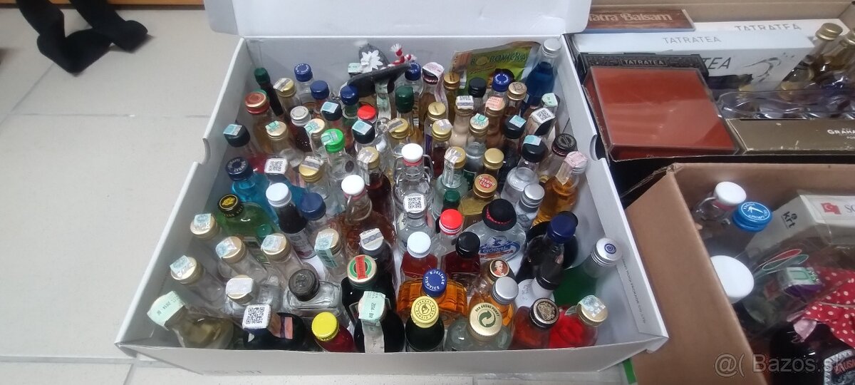 Zbierka mini alkoholu - 14