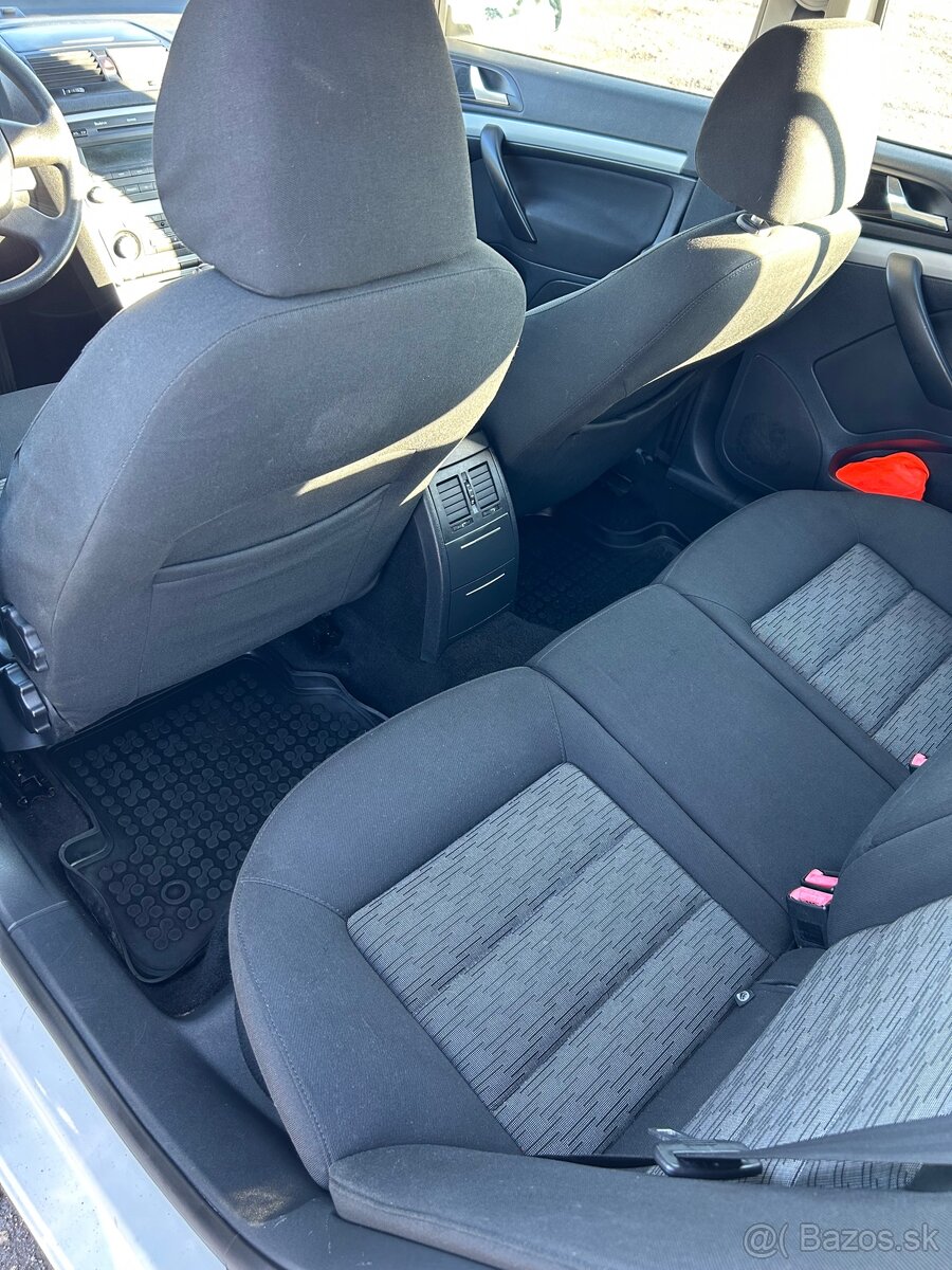 Škoda Octavia 2 1.9 TDi 77kw FL - 14