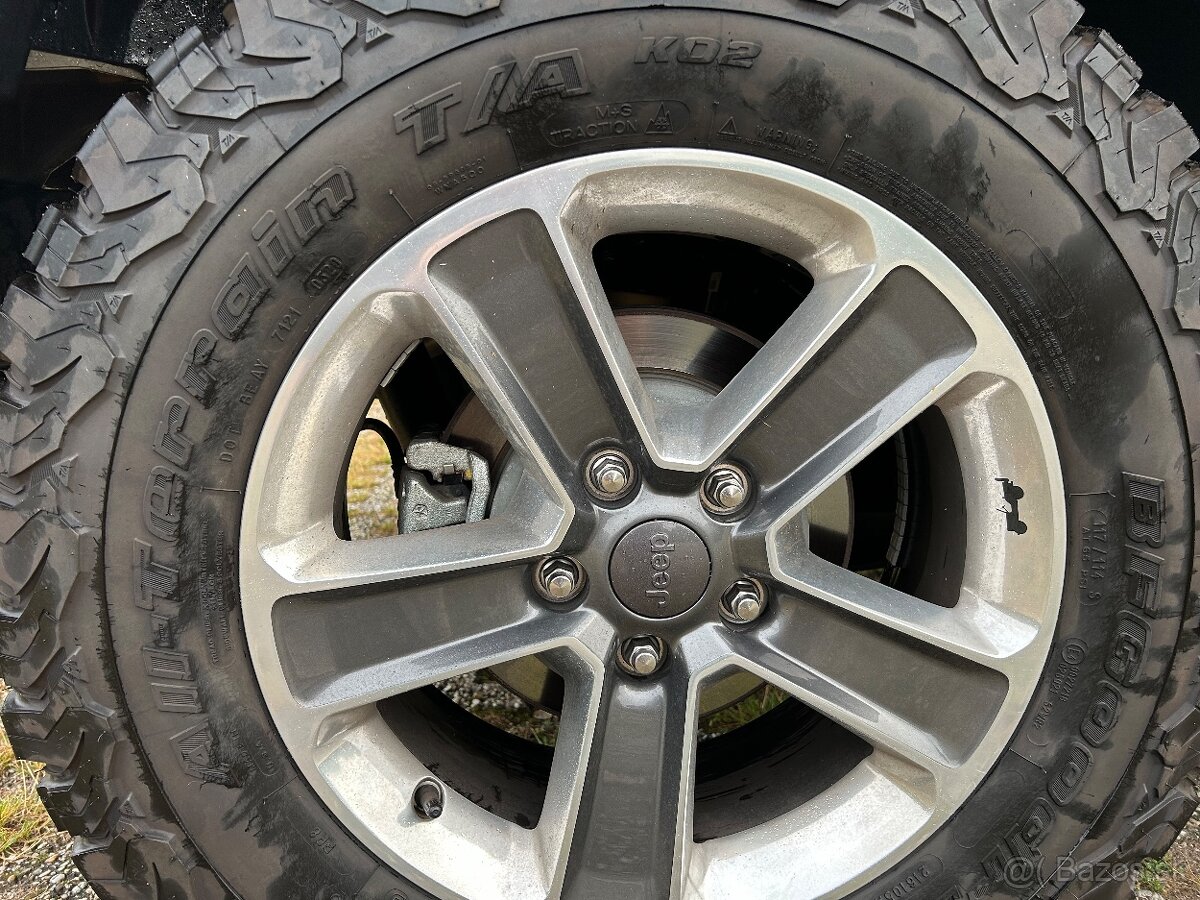 Jeep Wrangler Rubicon disky originální - 14