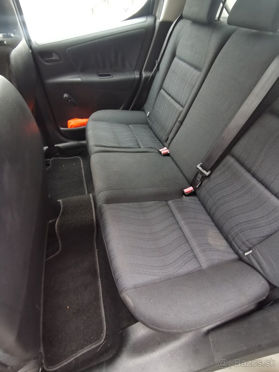 Peugeot 207 1.4 HDi – Sadnúť a jazdiť - 14