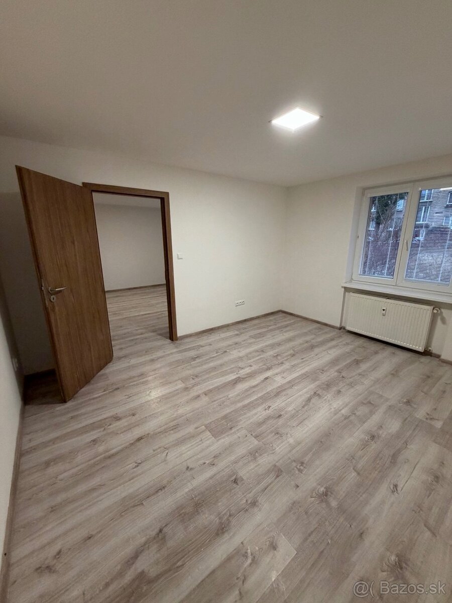 na predaj prerobený 2 izbový byt - Handlová - 14