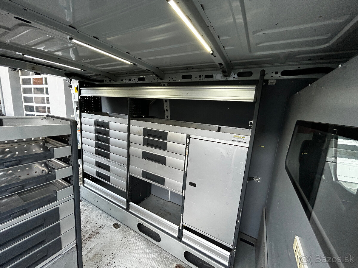 Renault Master L2H2 - exkluzívna pojazdná dielňa BOTT, DPH - 14