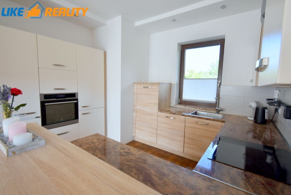 Rodinný dom s bazénom a altánkom Martin- Priekopa - 14