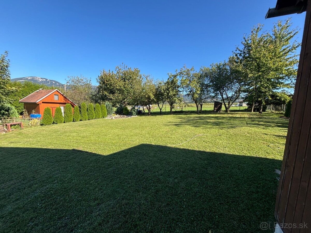 Pozemok s letnou chatkou 1021m2 vhodný na stavbu domu - 14