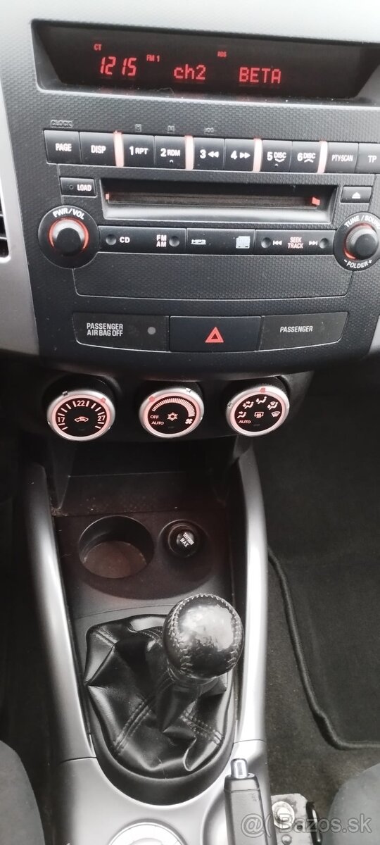 Mitsubishi Outlander 2.0 DI-D 128000 km - 14