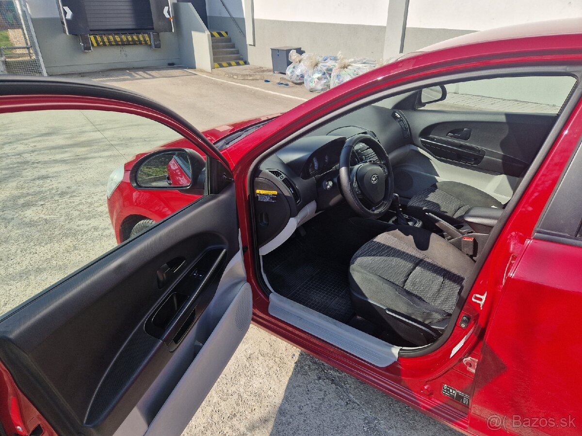 Kia Ceed 1.6 CRDi - 14