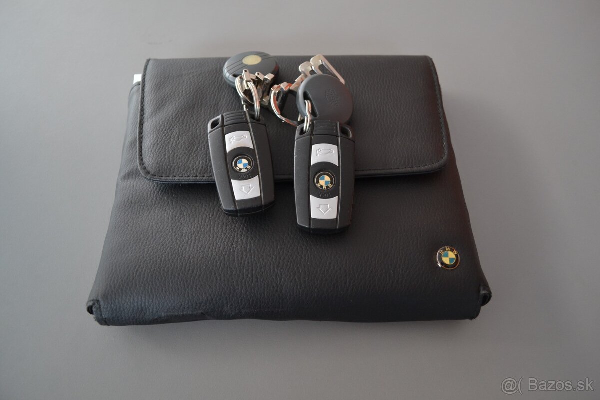 Toyota Corolla Combi 1.8 Hybrid Full LED - 14