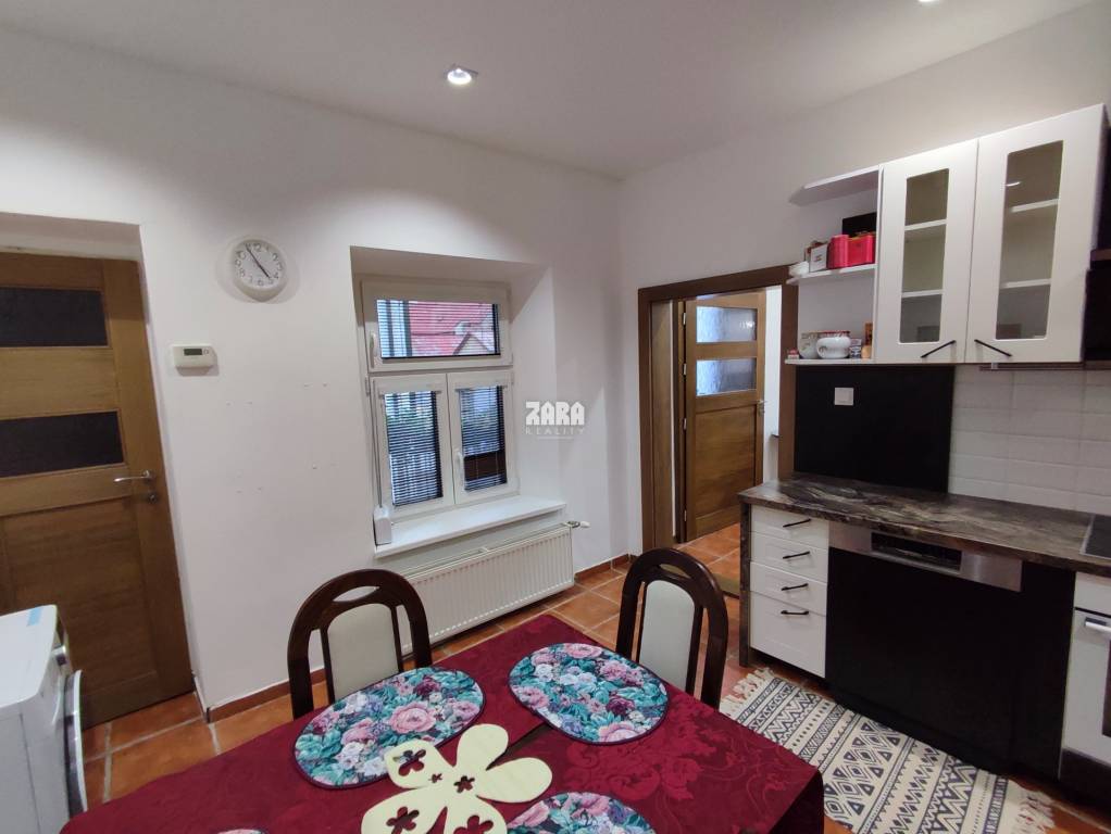 Staré Mesto-ul. Hlavná, 2 izb. tehlový pavlačový byt, 61 m2. - 14