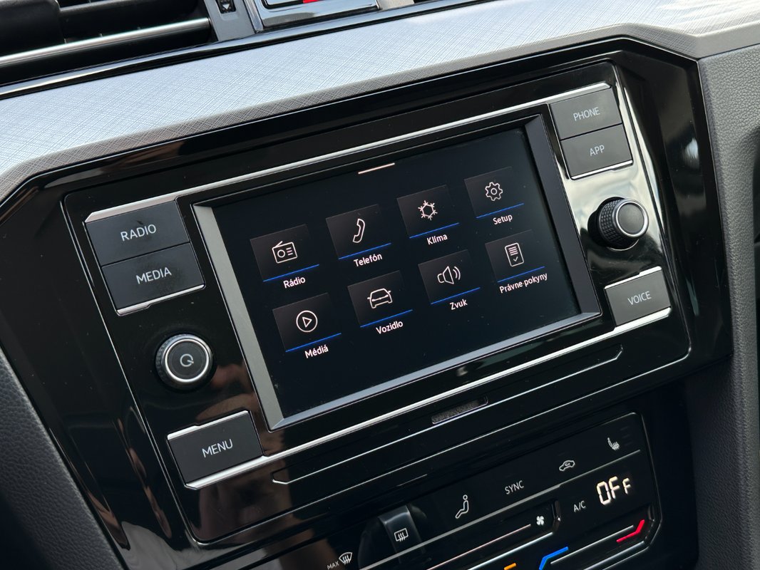 Volkswagen Passat Variant 2.0 TDi DSG 4Motion - 14